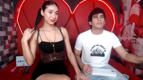 MIA LIZ AND SAM online show from October 4, 7:56 pm