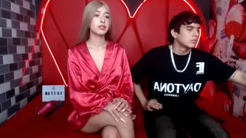 MIA LIZ AND SAM online show from October 7, 8:06 pm