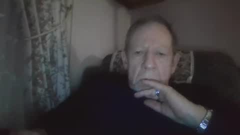 courieral1 online show from November 22, 7:07 am