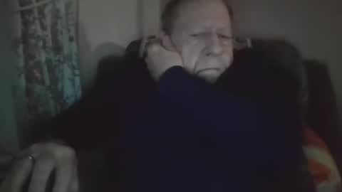 courieral1 online show from November 23, 7:19 am