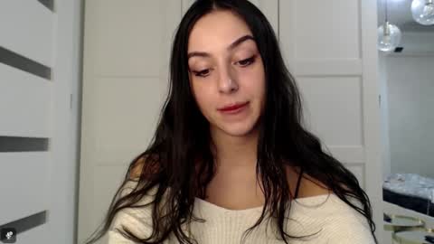 Courtney online show from December 15, 3:05 pm