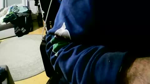 coyote017 online show from December 1, 4:34 pm