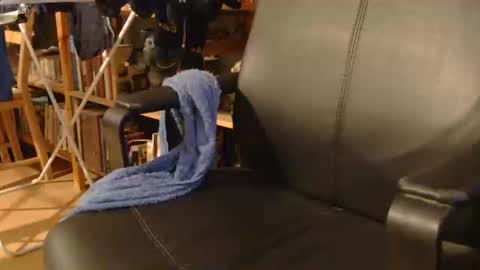 coyote017 online show from April 9, 2:44 pm