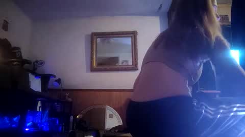 Back Woods Couple online show from March 23, 6:06 am