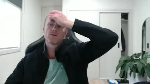 cptduckpants online show from November 28, 4:48 am