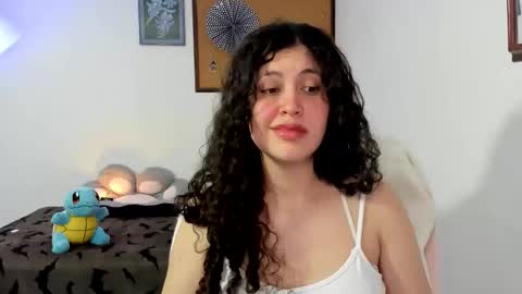 Snapshot of cracker_doll chatting on April 23, 1:51 am cracker online show from April 23, 1:51 am