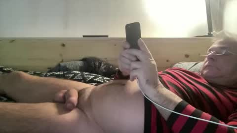 crapaud75018paris online show from April 4, 9:51 am