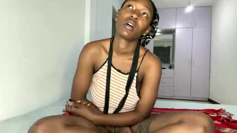 Taliee online show from August 2, 8:40 pm