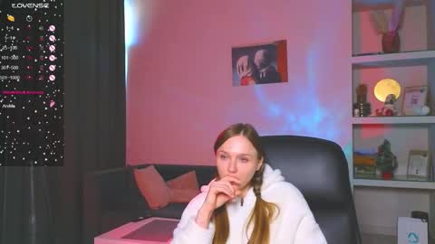 lucy online show from January 7, 11:34 am