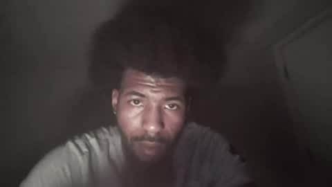 Snapshot of craze320084 chatting on January 27, 2:46 pm craze320084 online show from January 27, 2:46 pm