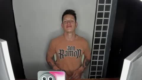 crazy_acouple_donpillo online show from October 19, 1:28 am