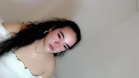 Snapshot of crazy_vixen chatting on December 18, 3:58 am Hot Ayisha online show from December 18, 3:58 am