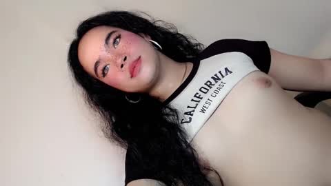 Snapshot of crazy_vixen chatting on January 6, 11:18 am Hot Ayisha online show from January 6, 11:18 am