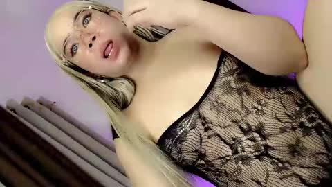Hot Ayisha online show from February 23, 8:06 pm