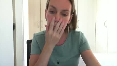 Anny online show from March 12, 7:06 pm