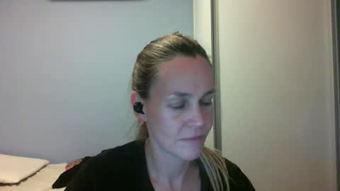 Anny online show from October 20, 12:55 am