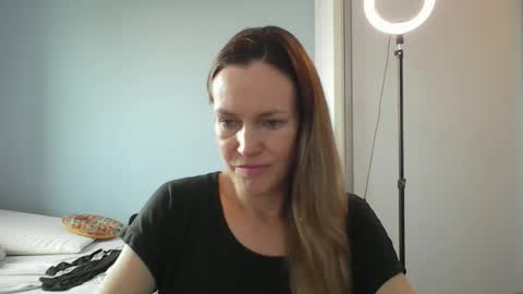 Anny online show from December 16, 10:53 am