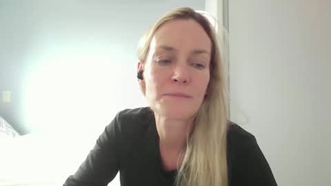 Anny online show from February 11, 5:51 pm