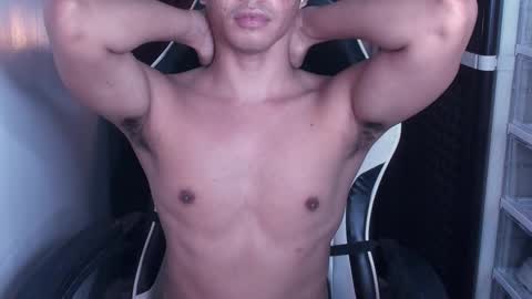 Snapshot of crazyasiancum chatting on February 10, 4:47 pm Zion online show from February 10, 4:47 pm