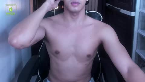 Snapshot of crazyasiancum chatting on September 13, 5:51 am Zion online show from September 13, 5:51 am