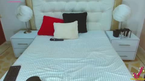 Sara online show from February 14, 4:20 pm