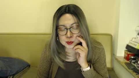 Snapshot of crazychika chatting on February 12, 1:37 pm Kelly   online show from February 12, 1:37 pm