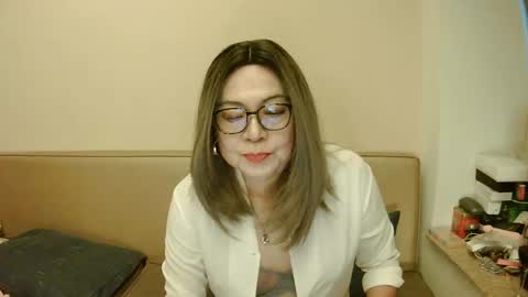 Snapshot of crazychika chatting on March 5, 10:22 am Kelly   online show from March 5, 10:22 am