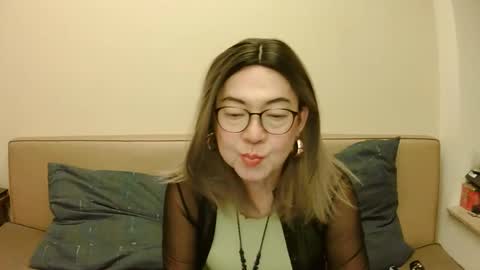 Snapshot of crazychika chatting on October 24, 5:09 pm Kelly   online show from October 24, 5:09 pm