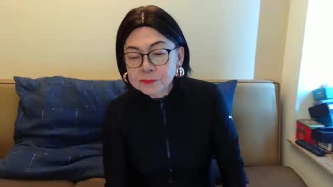 Kelly   online show from June 6, 6:18 am