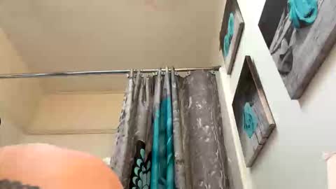 crazydill28 online show from November 3, 7:37 pm