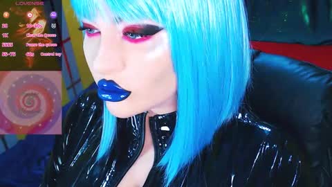 Roxy online show from December 18, 11:05 am