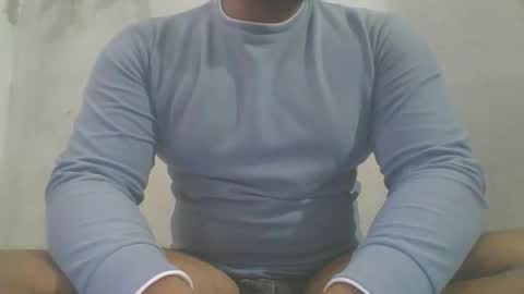 crazzy_booy online show from March 2, 3:41 am