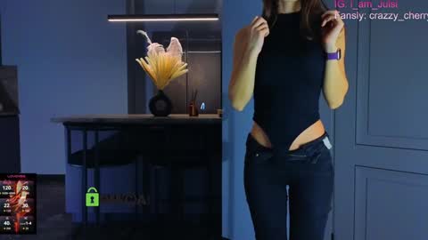 crazzy cherry online show from October 12, 1:43 pm