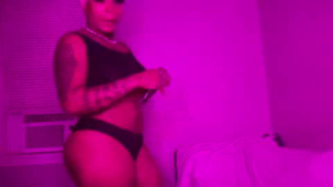 PHANTOMTARGARYENXXX online show from December 8, 1:56 am