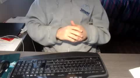 Creamormilk online show from November 11, 1:44 pm