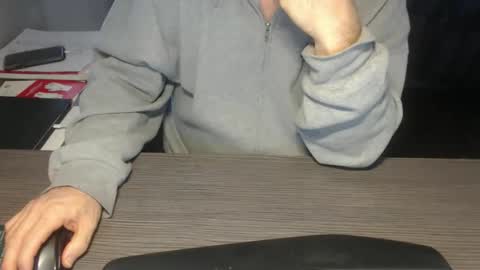 Creamormilk online show from November 23, 1:44 pm