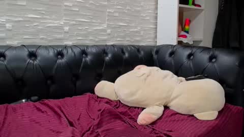 CreampiEnacia online show from December 21, 3:41 pm