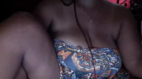 Snapshot of creamycocobabe chatting on June 1, 2:41 pm CreamyCocoBabe online show from June 1, 2:41 pm