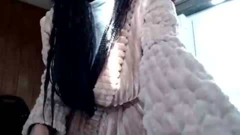 CreamyExotica online show from January 6, 2:47 pm