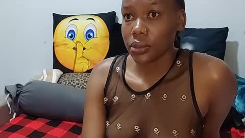 creamyhub online show from December 15, 9:13 am