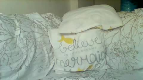 Snapshot of creamyy_pussy chatting on October 31, 10:22 pm creamyy_pussy online show from October 31, 10:22 pm