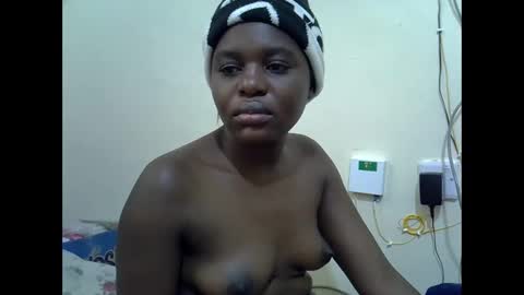 Snapshot of creamyypussyy chatting on October 3, 7:38 am creamyypussyy online show from October 3, 7:38 am