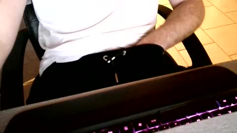 Snapshot of creator8871 chatting on September 29, 2:00 pm creator8871 online show from September 29, 2:00 pm