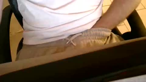 Snapshot of creator8871 chatting on October 4, 9:07 am creator8871 online show from October 4, 9:07 am