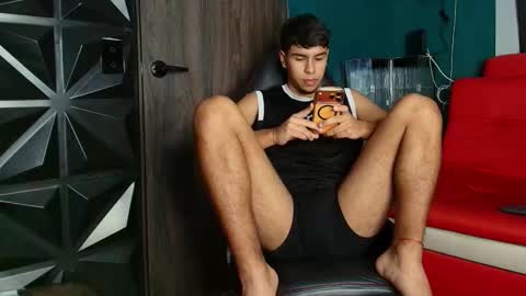 crh58_ online show from November 19, 9:37 pm