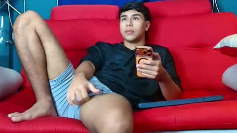 crh58_ online show from December 5, 1:47 am