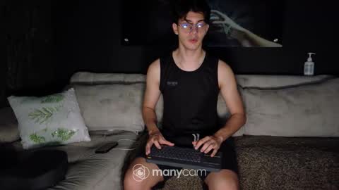 CRHISTIAN online show from April 16, 3:07 am