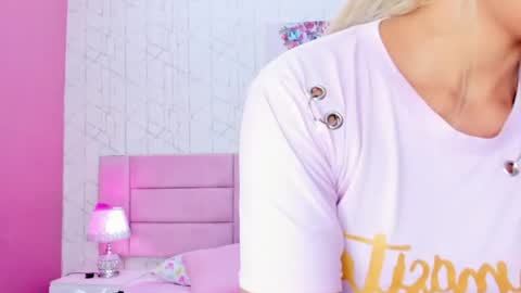 CristyBloom  online show from June 8, 8:42 pm