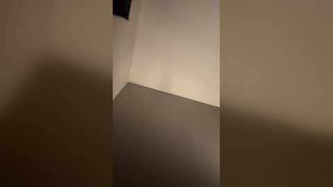 crimson_mood online show from January 19, 2:15 am