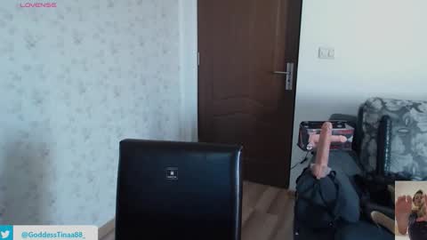 cris_tinne online show from October 28, 7:34 am